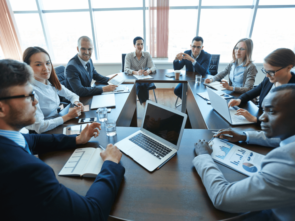 outbound marketing_Ein Vertriebsteam, das seine volle Leistung erbringt
